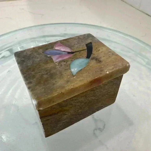 Vintage Small Marble Hand Carved Trinket Box Tiny 1” x 2” - Picture 9 of 16